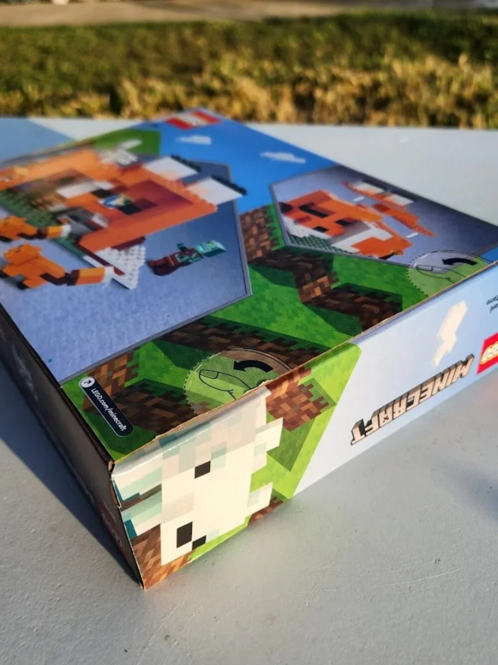 NEW LEGO MINECRAFT Fox Lodge House 21178 Drowned Zombie You will receive: (1) LE